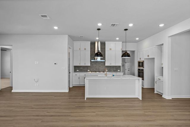 616 Leeland Drive, Liberty Hill, TX 78642