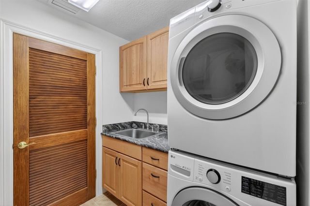 13033 SE 158TH LANE, Weirsdale, FL 32195