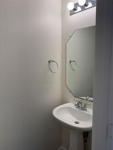 929 Niobrara River DR, Pflugerville, TX 78660