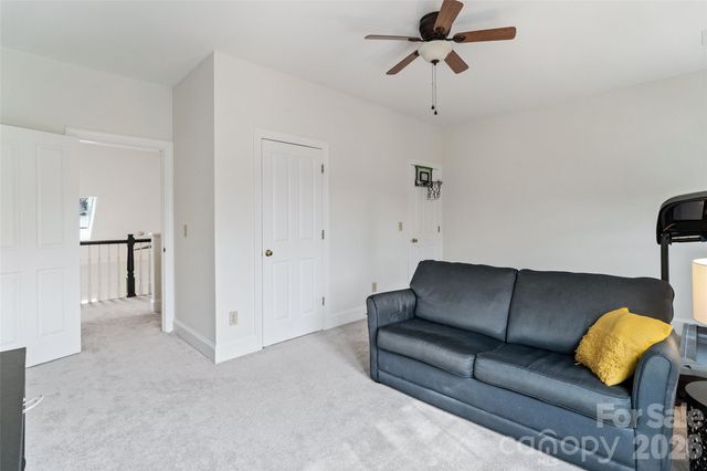 7619 Treyford Lane, Charlotte, NC 28270