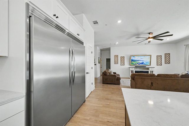 735 Traverse Drive S, Madera, CA 93636