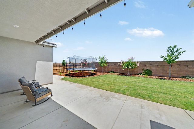 735 Traverse Drive S, Madera, CA 93636
