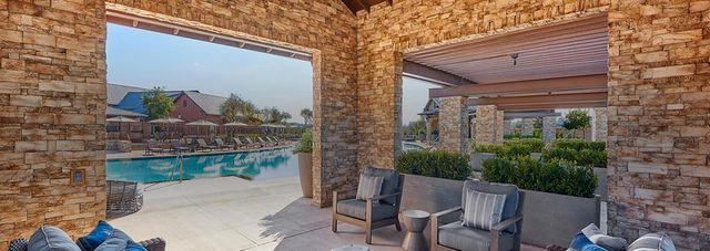 735 Traverse Drive S, Madera, CA 93636