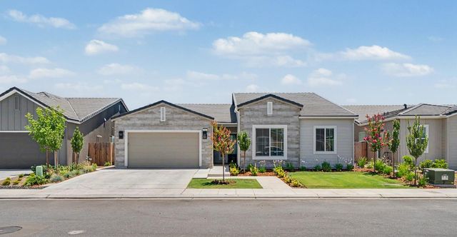 735 Traverse Drive S, Madera, CA 93636