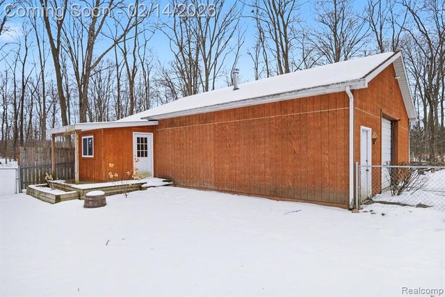 8239 Hill Road, Swartz Creek, MI 48473