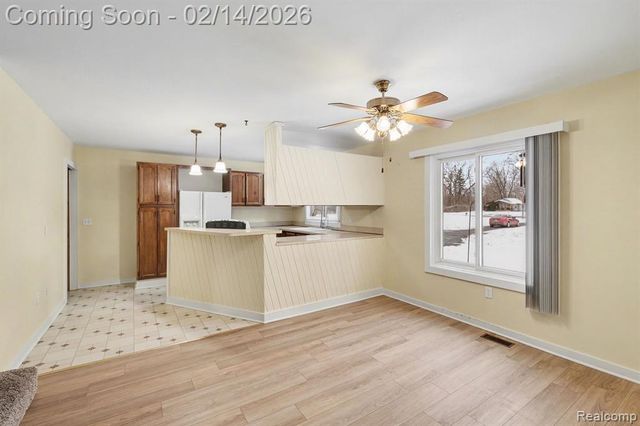 8239 Hill Road, Swartz Creek, MI 48473