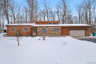 8239 Hill Road, Swartz Creek, MI 48473