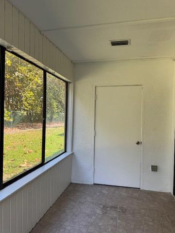 203 E Lakeview Dr Drive E, Royal Palm Beach, FL 33411