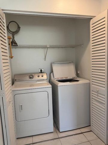 203 E Lakeview Dr Drive E, Royal Palm Beach, FL 33411