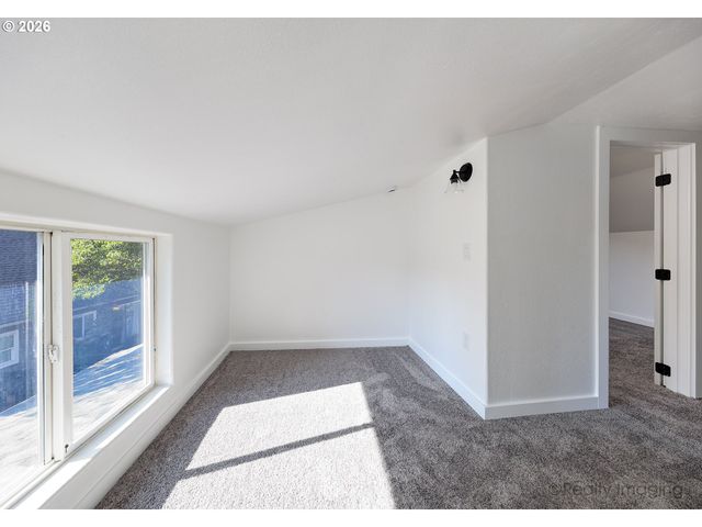 13625 Se BUSH St, Portland, OR 97236