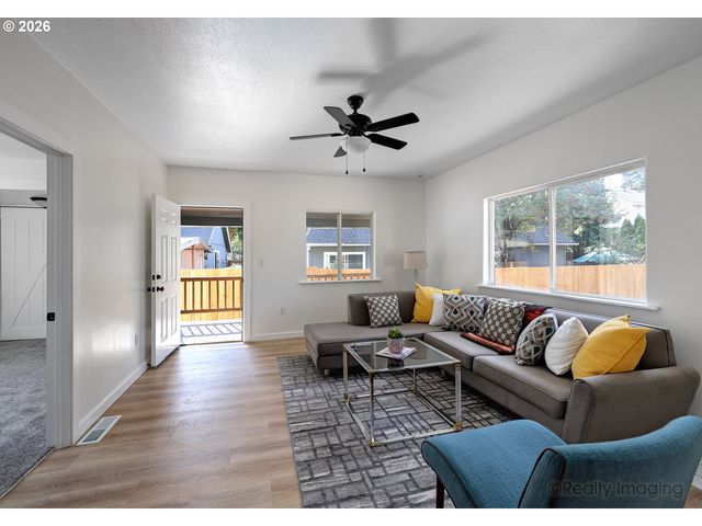 13625 Se BUSH St, Portland, OR 97236