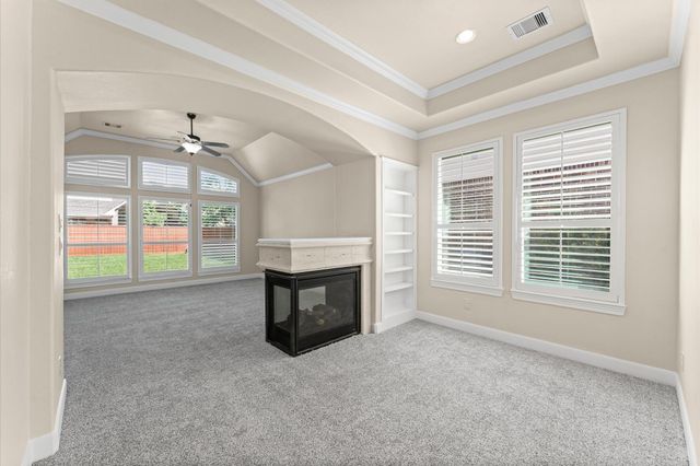 7 N Beech Springs Circle, Spring, TX 77389