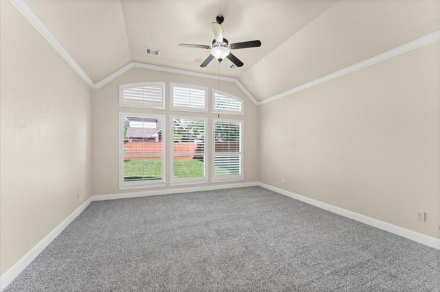 7 N Beech Springs Circle, Spring, TX 77389