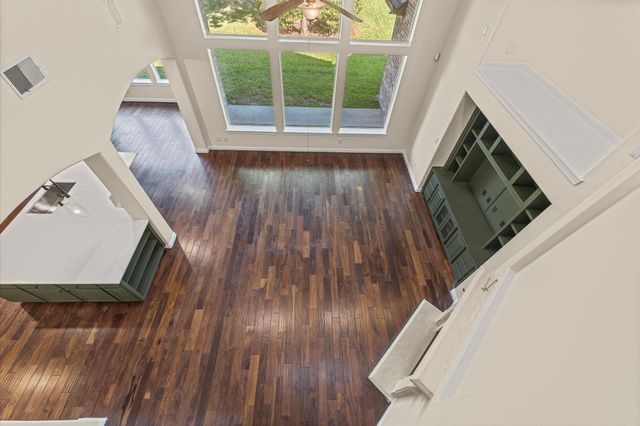 7 N Beech Springs Circle, Spring, TX 77389