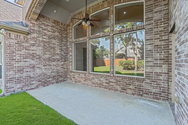 7 N Beech Springs Circle, Spring, TX 77389