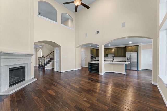 7 N Beech Springs Circle, Spring, TX 77389