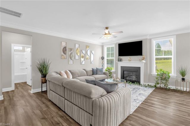 1514 Motsinger Road, Winston-salem, NC 27107