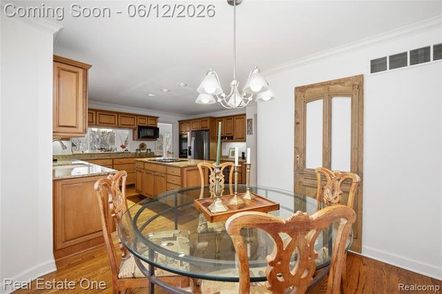 7026 Daventry Woods Drive, West Bloomfield, MI 48322