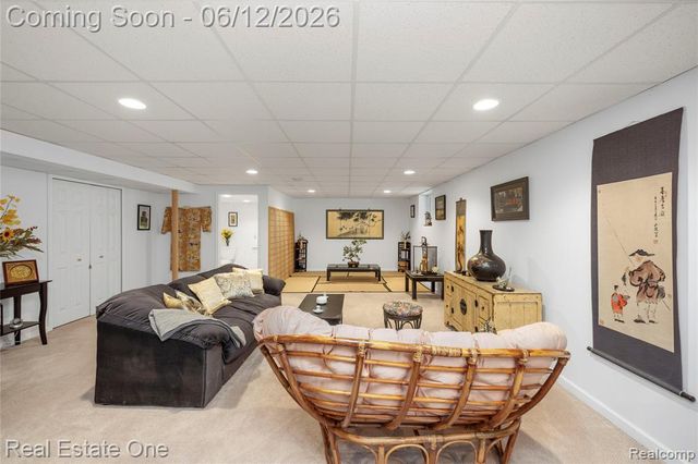 7026 Daventry Woods Drive, West Bloomfield, MI 48322