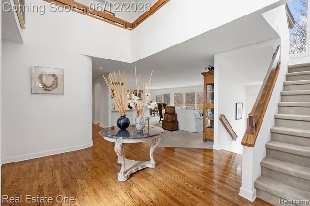 7026 Daventry Woods Drive, West Bloomfield, MI 48322