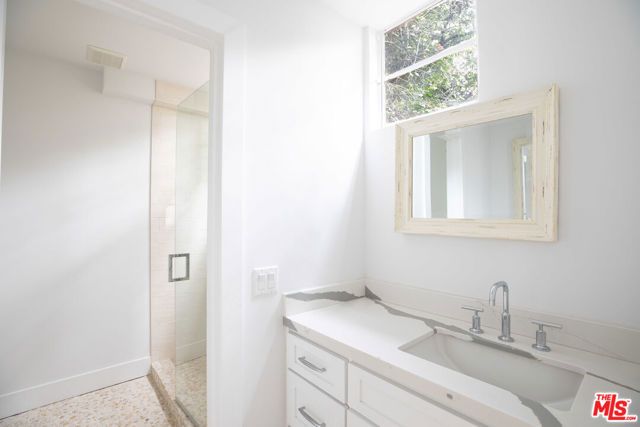 29233 Heathercliff Road 3, Malibu, CA 90265