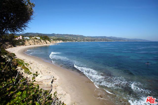 29233 Heathercliff Road 3, Malibu, CA 90265