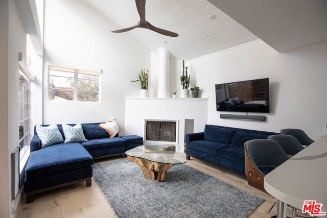 29233 Heathercliff Road 3, Malibu, CA 90265