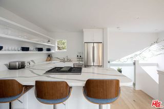 29233 Heathercliff Road 3, Malibu, CA 90265