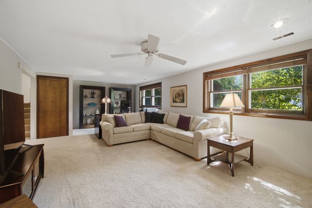 5530 Greenwood Street, Morton Grove, IL 60053