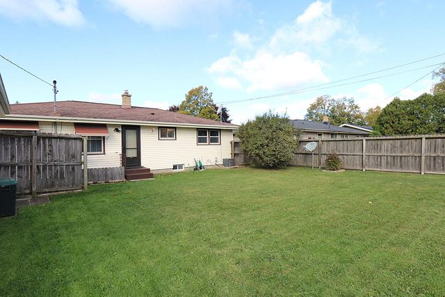 2011 N 27th STREET, Sheboygan, WI 53081