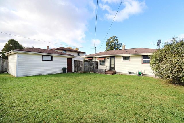 2011 N 27th STREET, Sheboygan, WI 53081