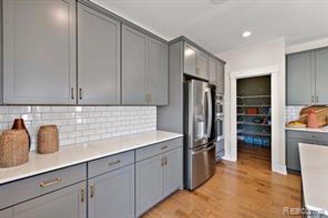 1948 Elizabeth Lane, Ypsilanti, MI 48198
