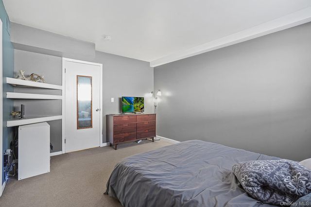 26 Cooper Road 411, Poughkeepsie, NY 12603