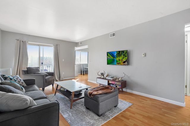 26 Cooper Road 411, Poughkeepsie, NY 12603