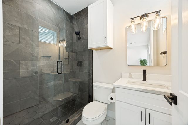 5637 Live Oak Street 204, Dallas, TX 75206
