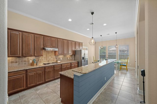 14710 Castle Cove Lane, Houston, TX 77044