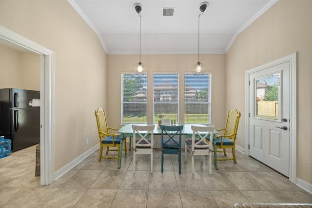 14710 Castle Cove Lane, Houston, TX 77044