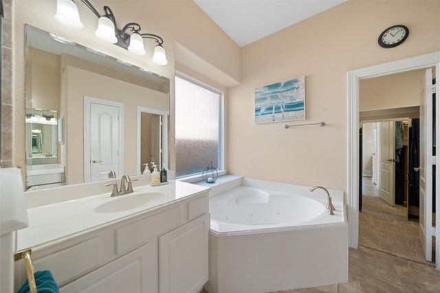 14710 Castle Cove Lane, Houston, TX 77044