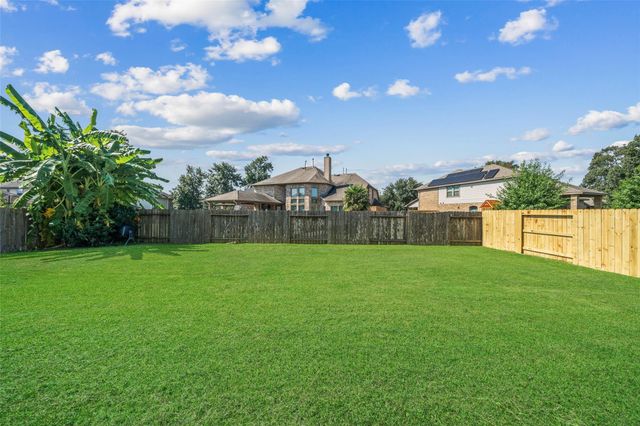 14710 Castle Cove Lane, Houston, TX 77044