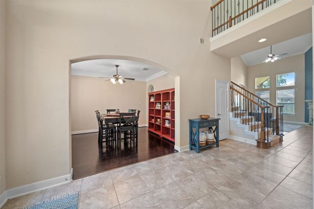 14710 Castle Cove Lane, Houston, TX 77044