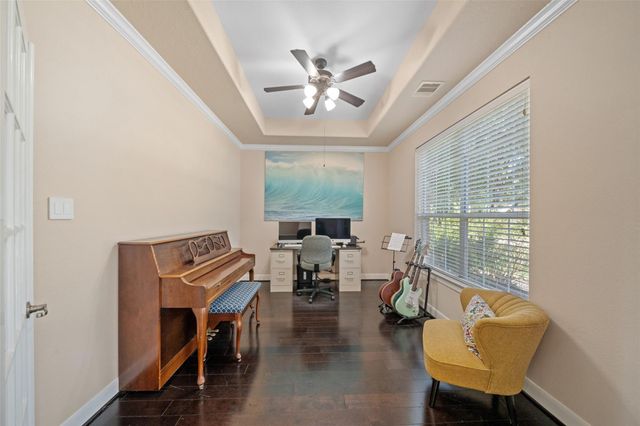 14710 Castle Cove Lane, Houston, TX 77044