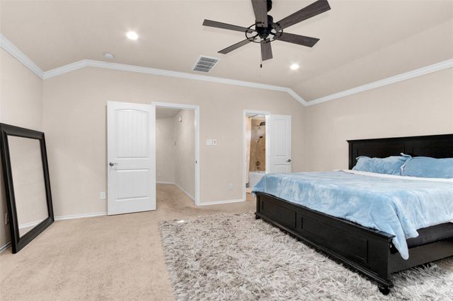 1604 Hickory Burl Lane, Conroe, TX 77301