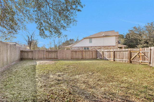 1604 Hickory Burl Lane, Conroe, TX 77301