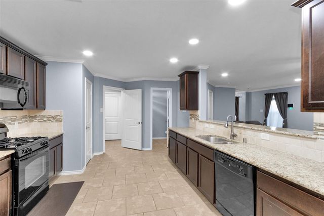 1604 Hickory Burl Lane, Conroe, TX 77301