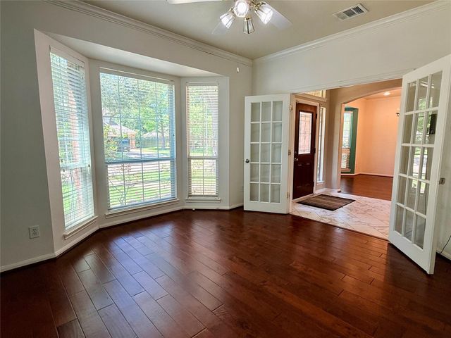 8406 Green Valley Drive, Sugar Land, TX 77479