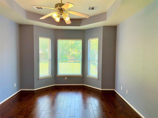 8406 Green Valley Drive, Sugar Land, TX 77479