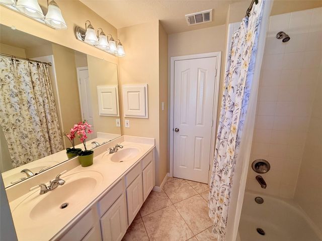 8406 Green Valley Drive, Sugar Land, TX 77479