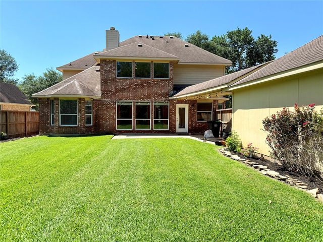 8406 Green Valley Drive, Sugar Land, TX 77479