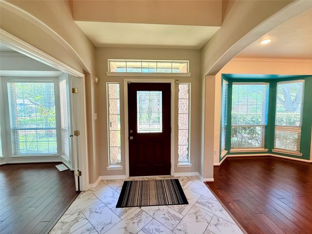 8406 Green Valley Drive, Sugar Land, TX 77479