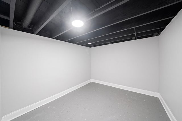 5237 S Long Avenue, Chicago, IL 60638